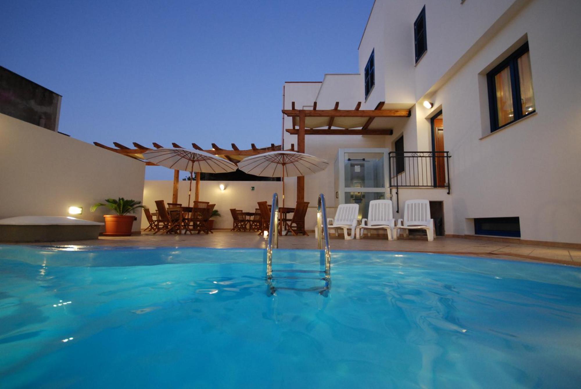 Hotel Altamarea Сан-Вито-Ло-Капо Экстерьер фото
